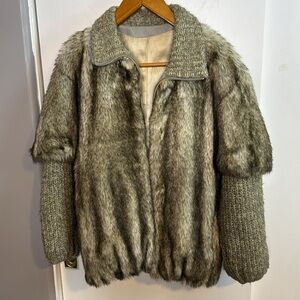 Vintage, Beaver fur coat, SZ6, 1984, very used. Mob wife, please look @pictures